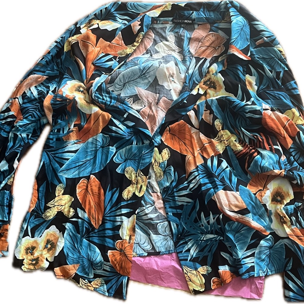 Fashion Nova floral blouse